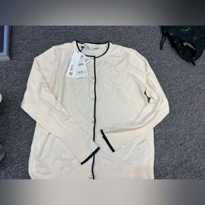 Zara Ivory sweater with Black Trim